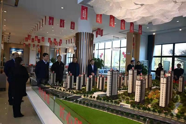 省尊龙人生就是博d8集团外部董事调研徽盐地产六安项目、霍邱项目